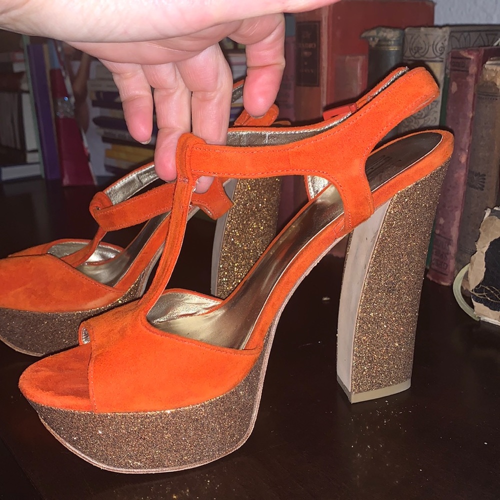 Pelle Moda Size 7 1/2 Platform 5” Heel - image 1